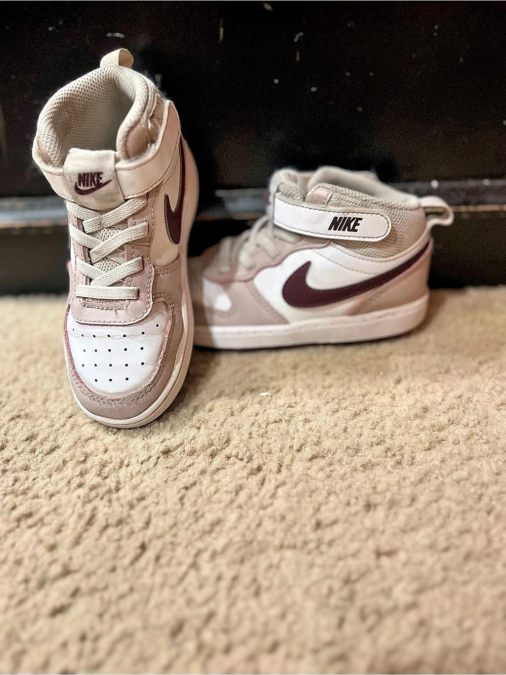 Nike Court Borough Mid 2 TD in the "Platinum Violet / Burgundy Size 10.C